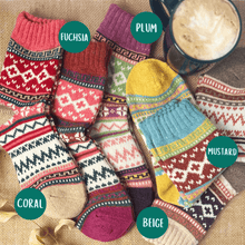 Load image into Gallery viewer, Plum | Eisley Retro Socks | Daisy Dunes