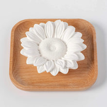 Load image into Gallery viewer, Plant Therapy - Passive Sunflower Essential Oil Diffuser