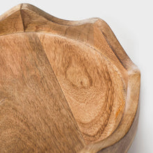 Load image into Gallery viewer, Scallop Stand