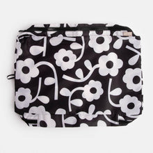 Load image into Gallery viewer, Packing Cubes Set of 3 | Caroline Gardner