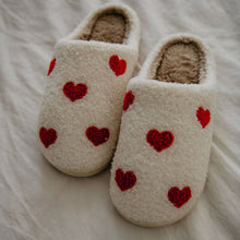 Load image into Gallery viewer, Heart Slippers: L/XL
