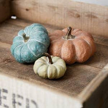 Load image into Gallery viewer, Medium Resin Harvest Pumpkin
