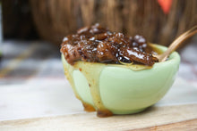 Load image into Gallery viewer, Jennifer's Kitchen - Holiday Pepper Jelly - 11oz - CASE of 12

