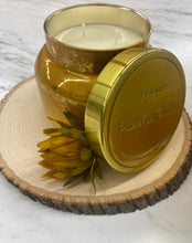 Load image into Gallery viewer, Capri Blue 28 oz Glimmer Oversized Signature Jar Pumpkin Dulce
