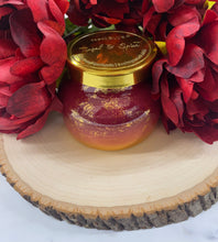 Load image into Gallery viewer, Capri Blue 8oz Glimmer Petite Jar Tinsel &amp; Spice
